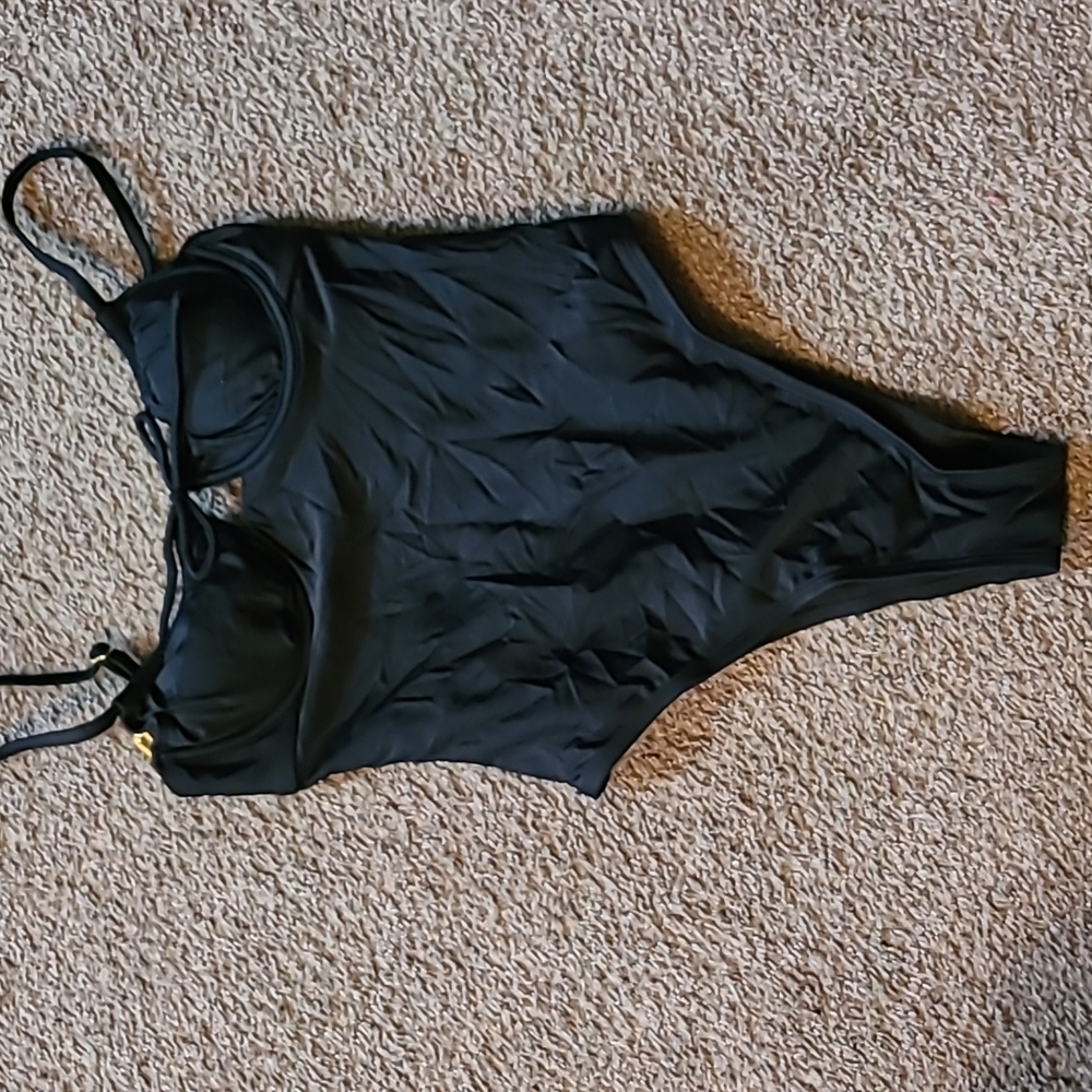 Bathing suit